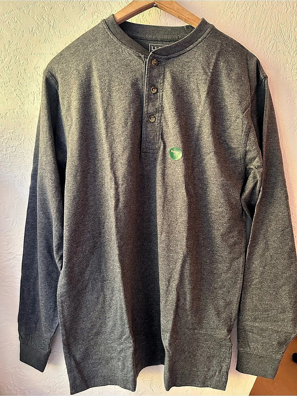 L.L.Bean Men’s Small Carefree Unshrinkable Long-Sleeve Henley Tee, charcoal, NWT